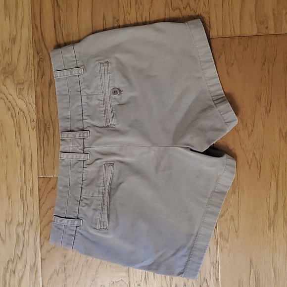 J. Crew 4" Chino Shorts Size 6 Grey 100% Cotton Women - Picture 7 of 7